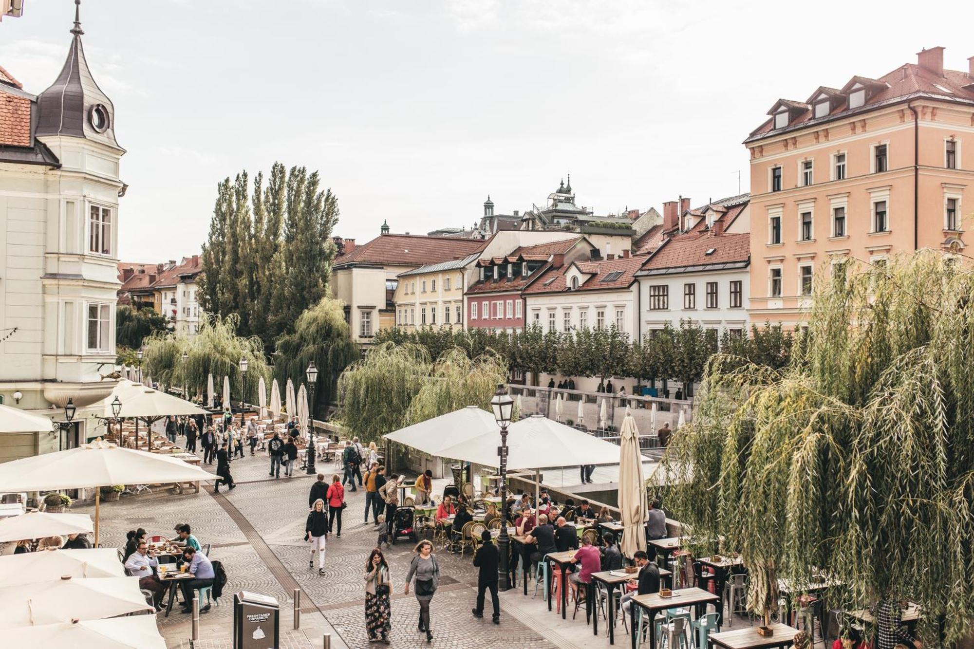 Tromostovje Apartments Ljubljana Eksteriør billede