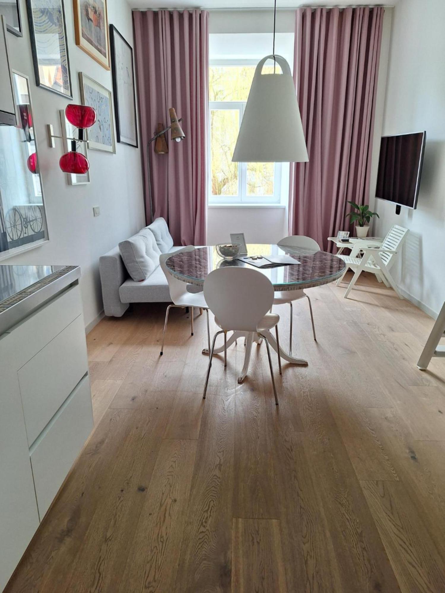 Tromostovje Apartments Ljubljana Eksteriør billede