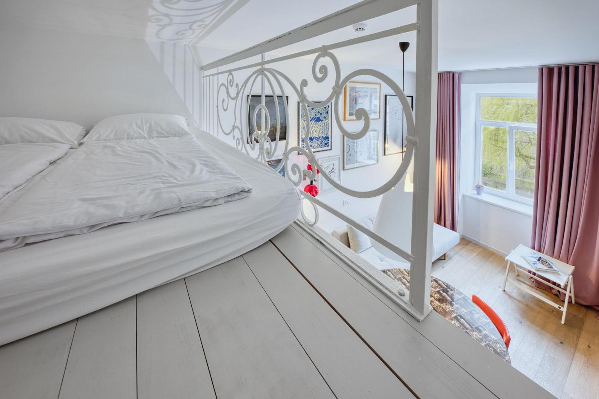Tromostovje Apartments Ljubljana Eksteriør billede
