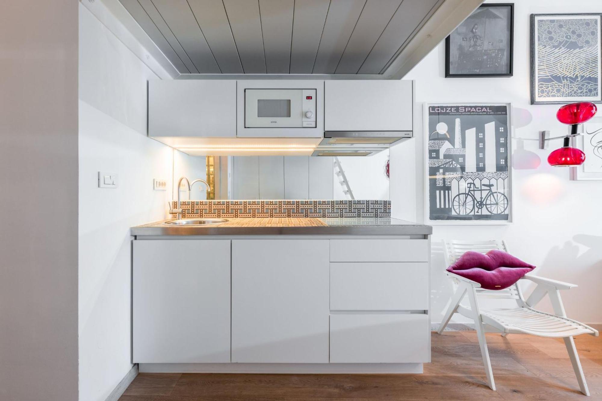 Tromostovje Apartments Ljubljana Eksteriør billede