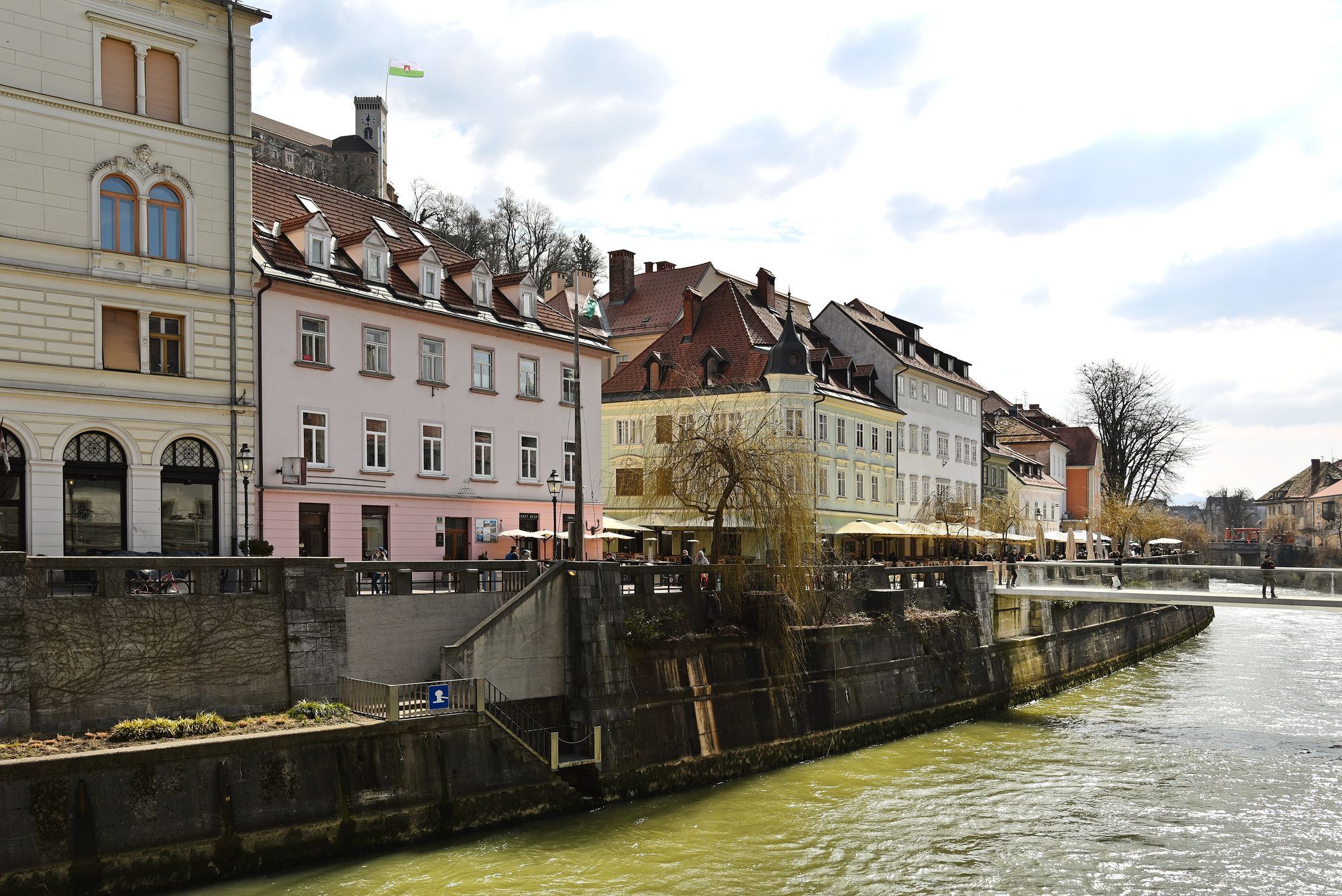 Tromostovje Apartments Ljubljana Eksteriør billede